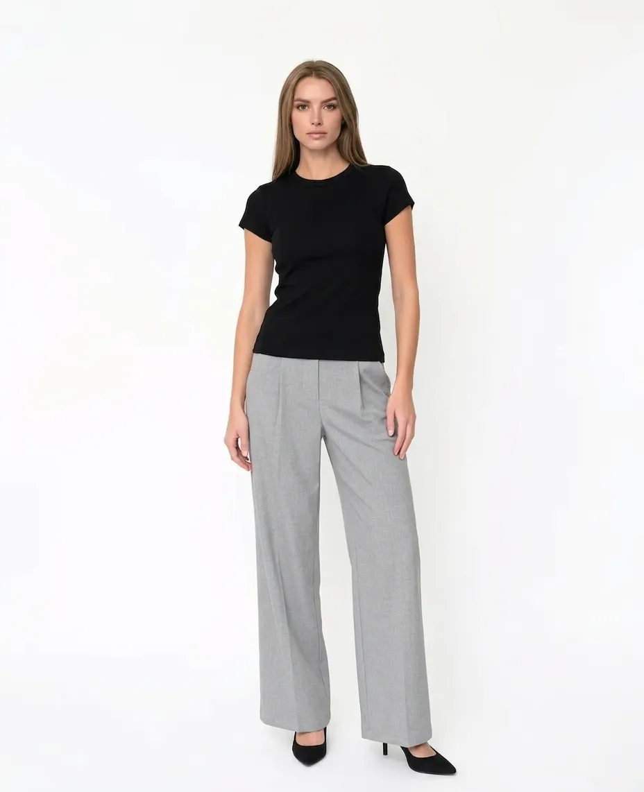 Shopper full length photo